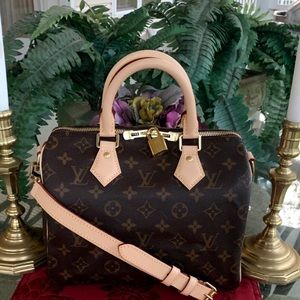 ❤️❤️BRAND NEW/TRADE LV SPEEDY 25 BANDOLIER❤️❤️